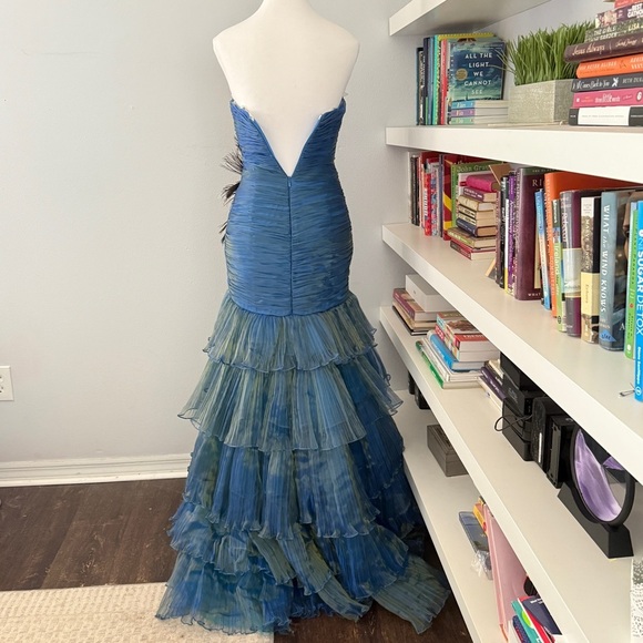 Jovani peacock fit and flair blue/green pageant dress size 2 - Picture 9 of 16